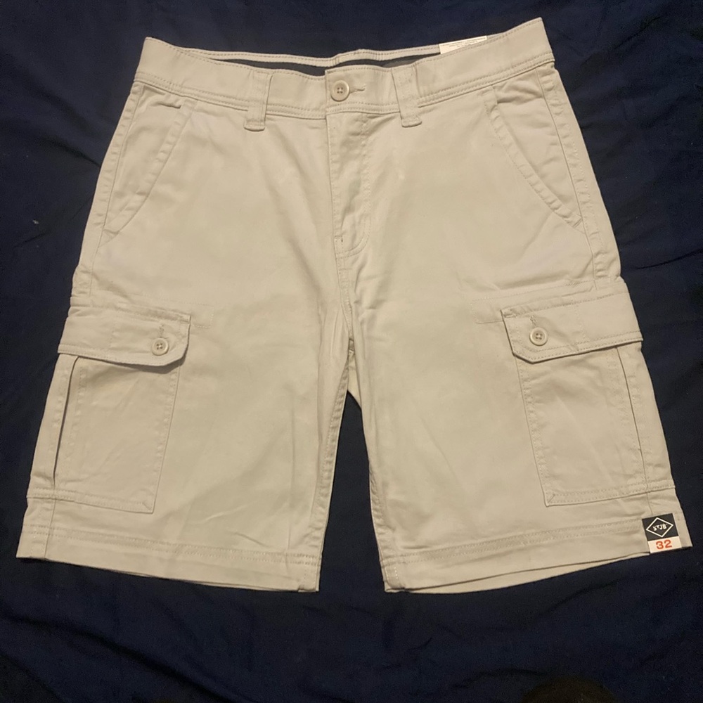 St. John's Bay Light Gray Cargo Shorts